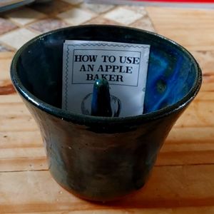 Art Pottery Apple Baker Rich Blue Glaze Brown's Pottery Eureka Montana